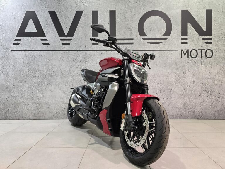 03e9bd3f40664a4bc5bda0140dd4f057