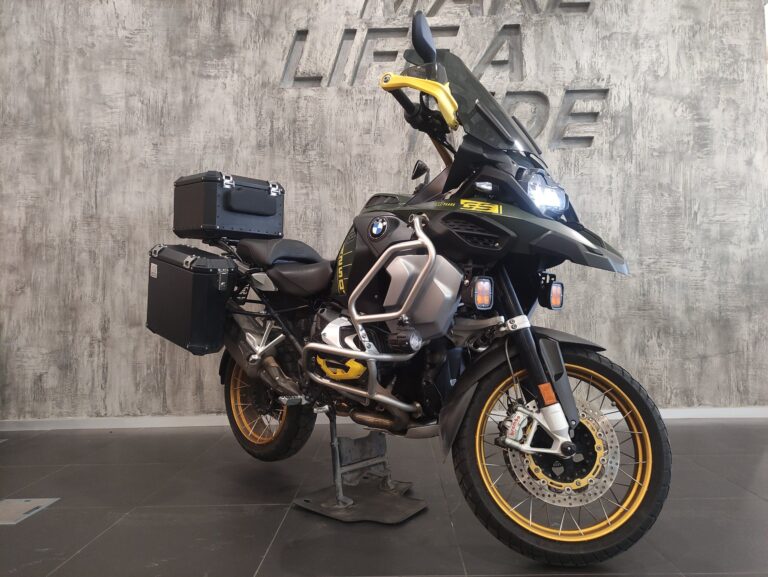 b0537aad33ac373dc77799f3dede4eb5